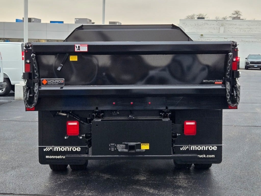 2025 CHEVROLET SILVERADO HD - Image 9