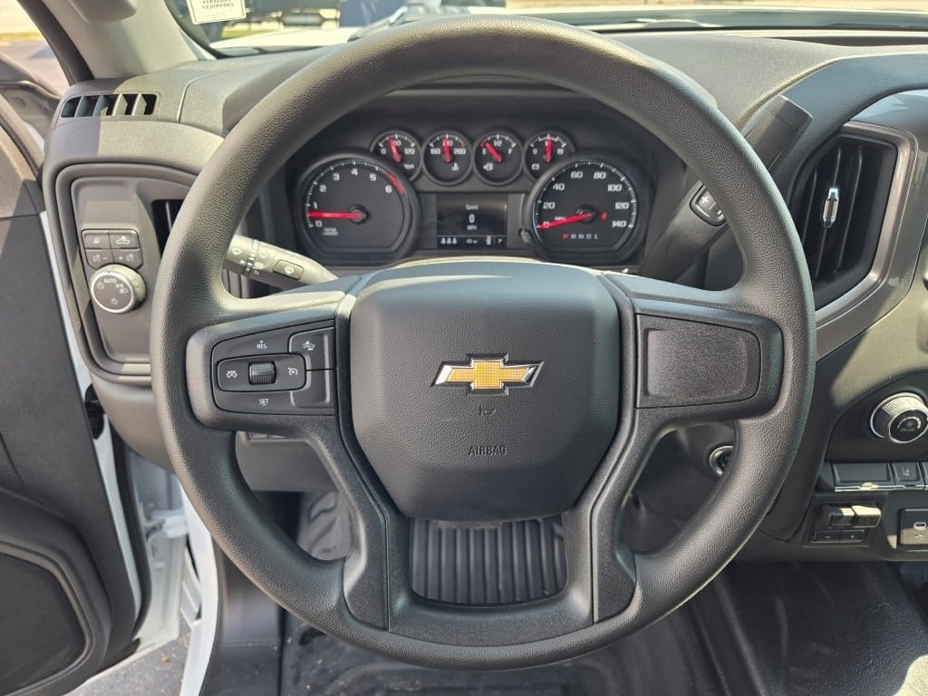 2024 CHEVROLET SILVERADO HD - Image 28