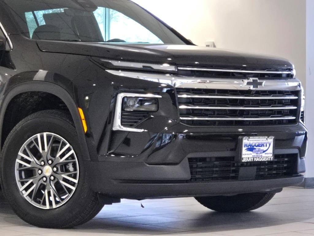 2026 Chevrolet Traverse LT - Photo 2