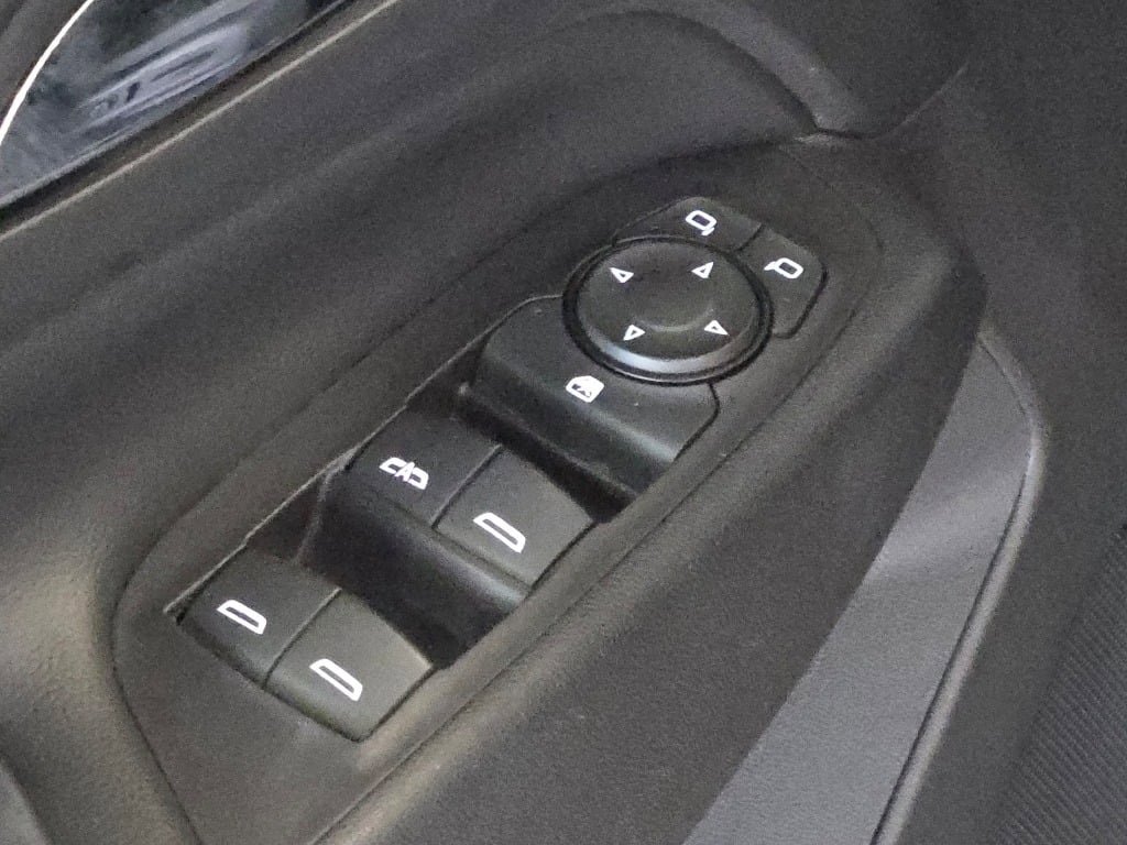 2019 CHEVROLET EQUINOX - Image 21