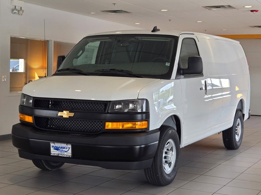 2025 CHEVROLET EXPRESS - Image 3