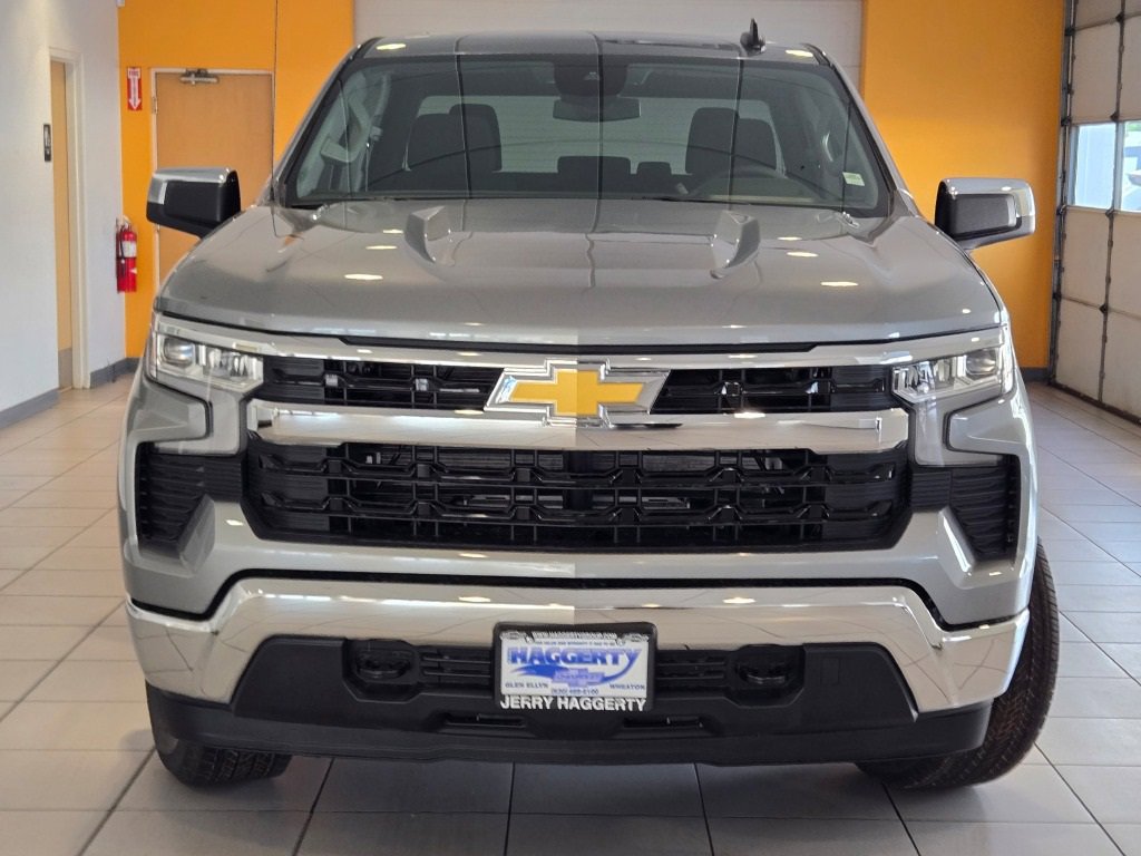 2026 Chevrolet Silverado 1500 LT photo 2
