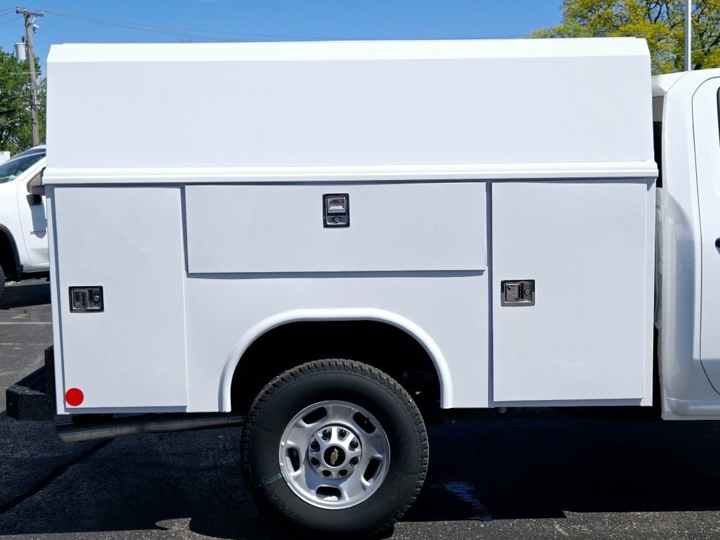 2024 CHEVROLET SILVERADO HD - Image 10