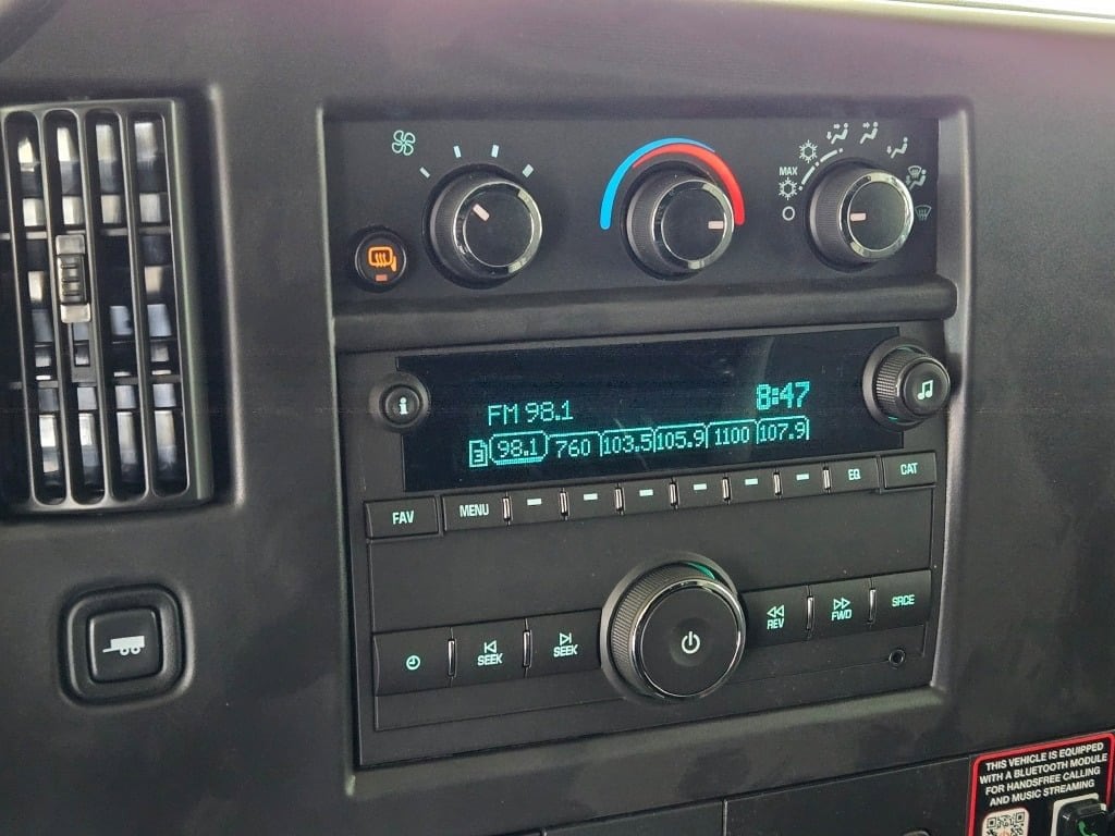 2025 CHEVROLET EXPRESS - Image 17