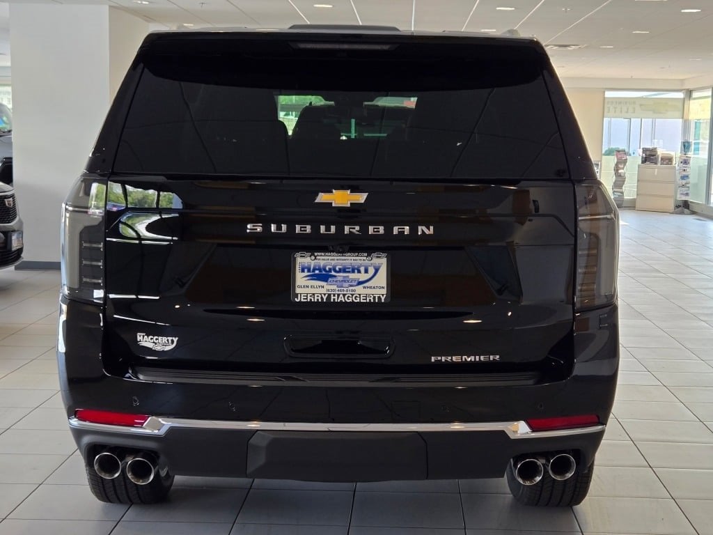 2025 CHEVROLET SUBURBAN - Image 12