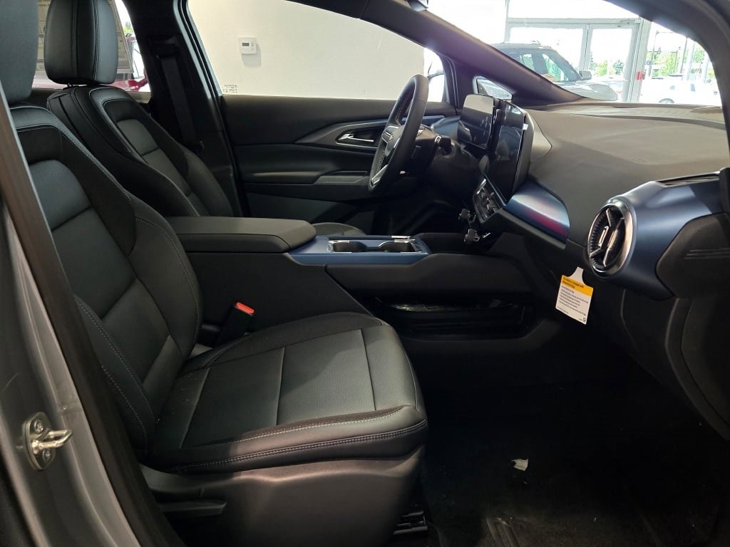 2026 CHEVROLET EQUINOX - Image 5