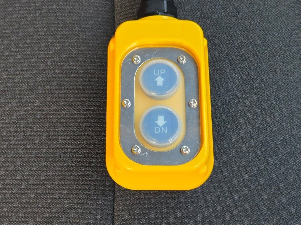 2025 CHEVROLET SILVERADO HD - Image 8