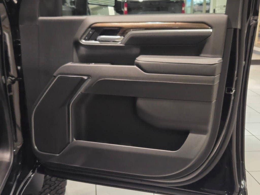 2026 CHEVROLET SILVERADO HD - Image 5