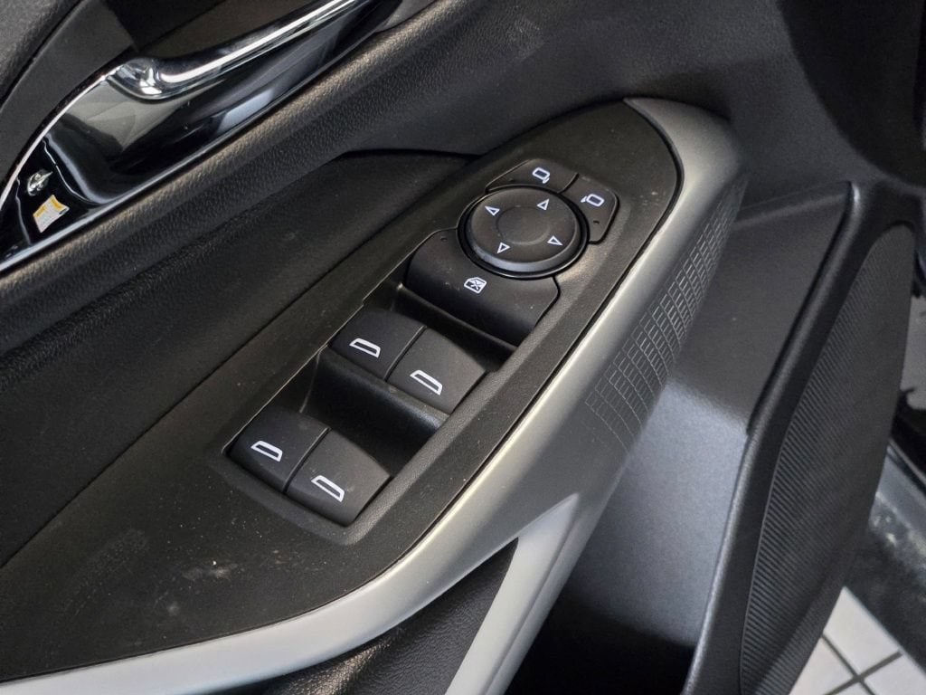2026 Chevrolet Trax RS - Photo 18