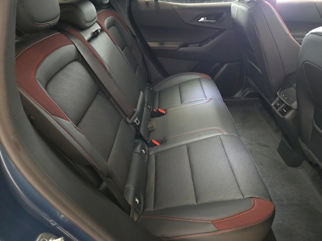 2027 Chevrolet Equinox RS - Photo 9