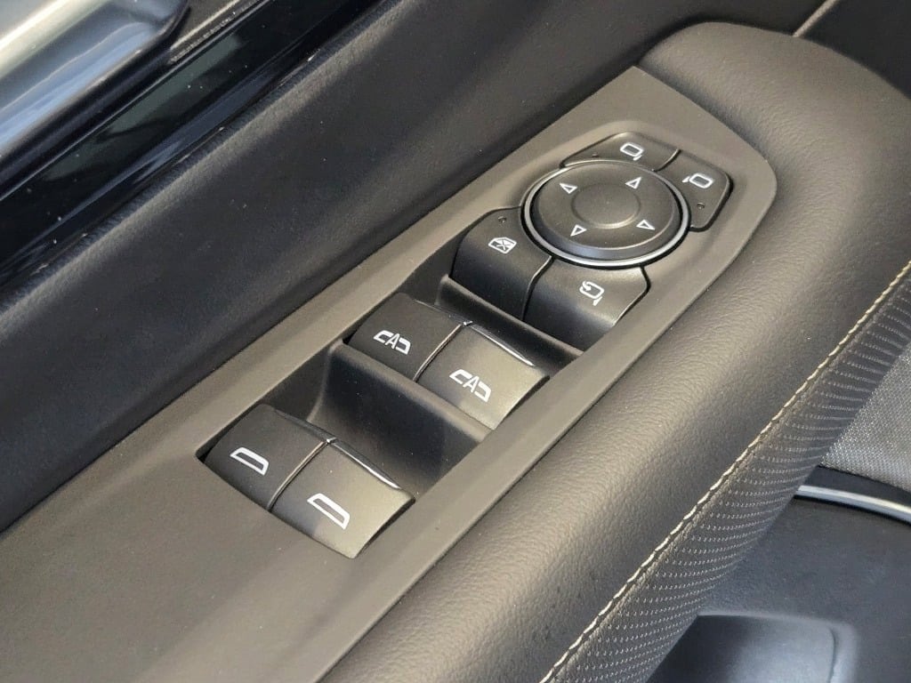 2025 CHEVROLET SUBURBAN - Image 22