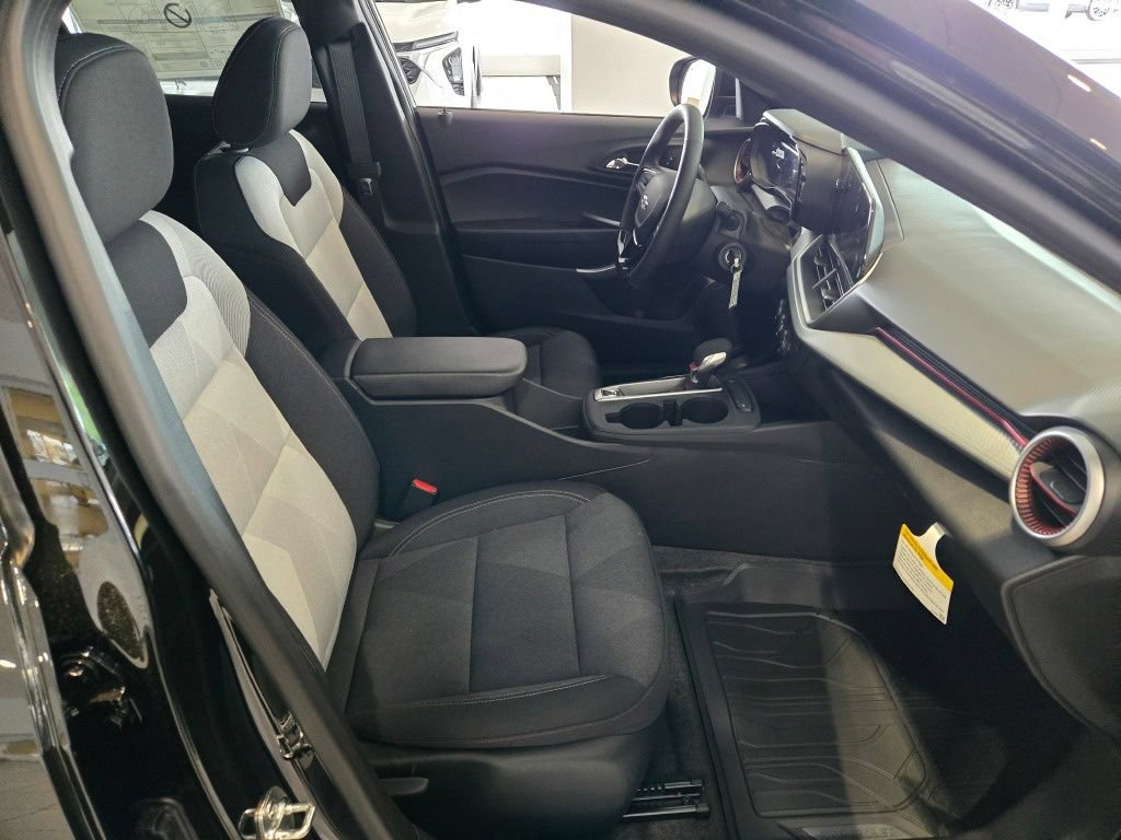 2026 Chevrolet Trax RS - Photo 6