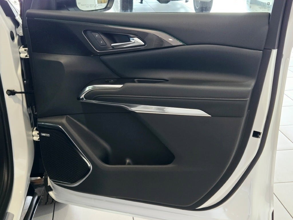 2025 Chevrolet Traverse High Country photo 4
