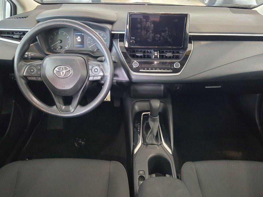 2025 Toyota Corolla LE - Photo 15