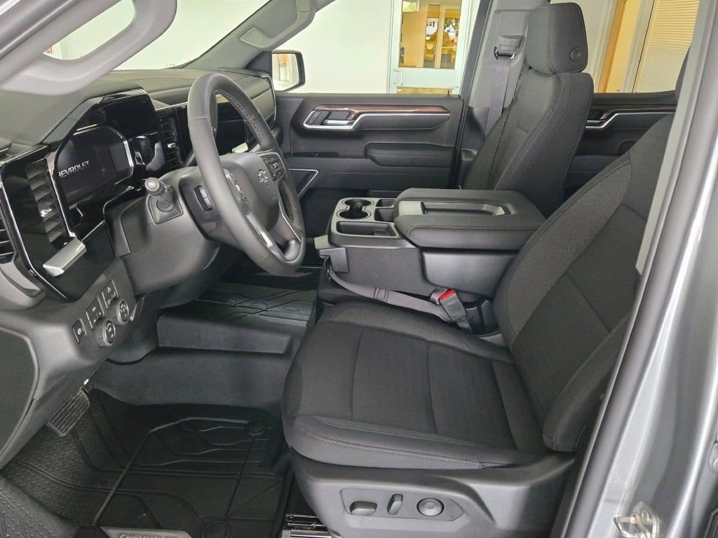 2026 Chevrolet Silverado 1500 RST - Photo 21