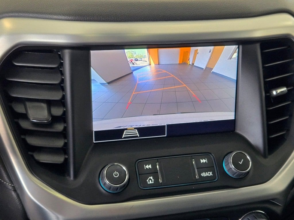2023 GMC ACADIA - Image 27