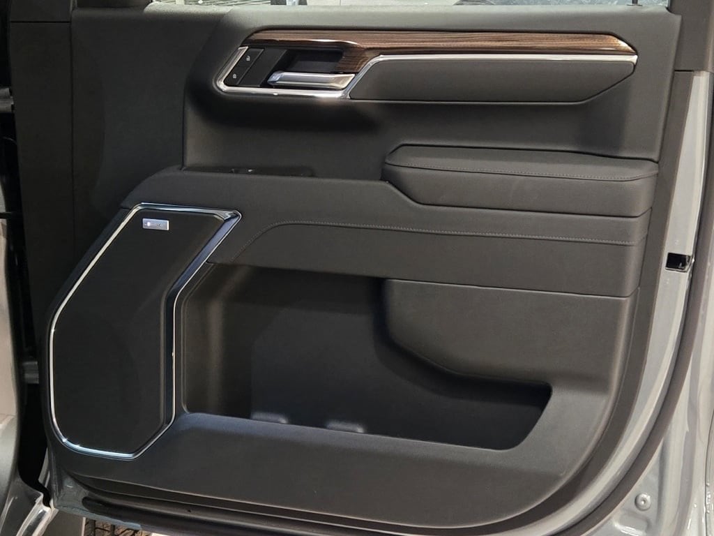 2026 CHEVROLET SILVERADO - Image 4