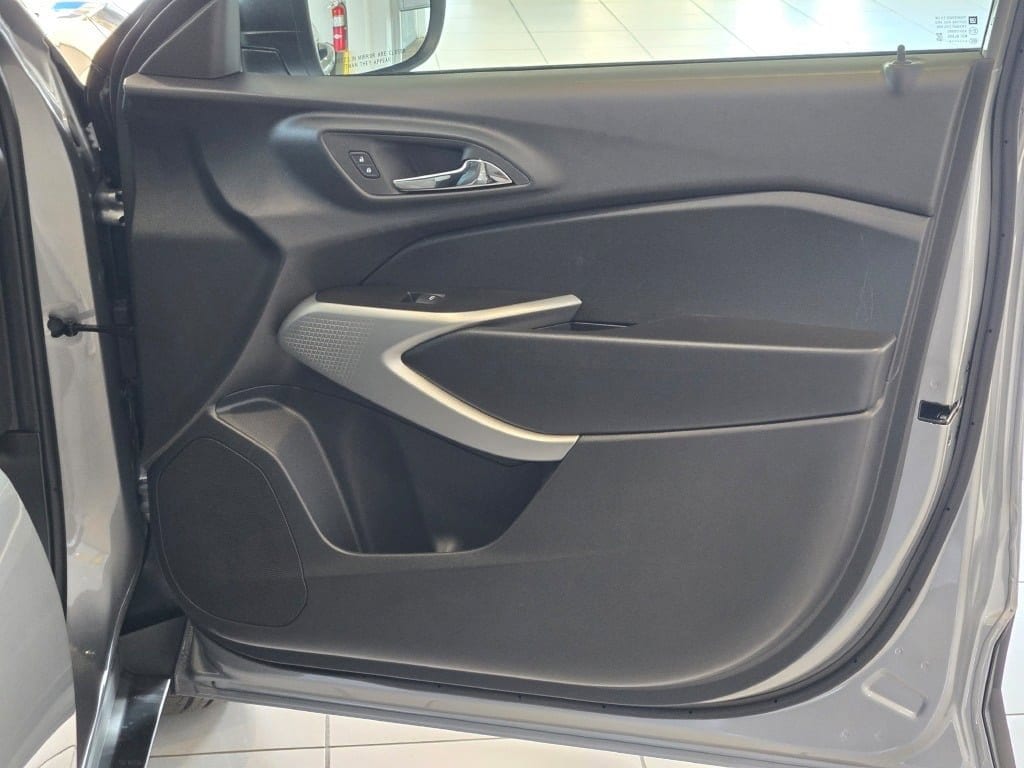 2026 CHEVROLET TRAX - Image 4