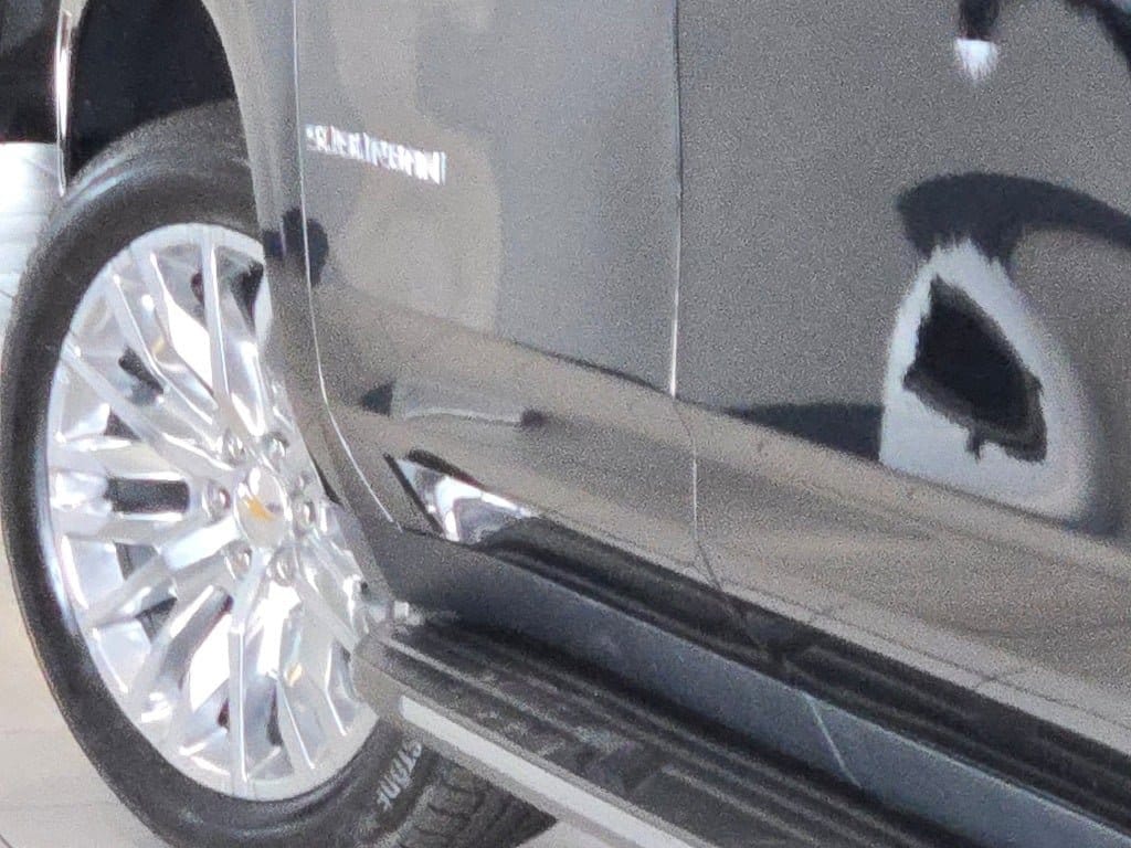 2025 CHEVROLET SUBURBAN - Image 17