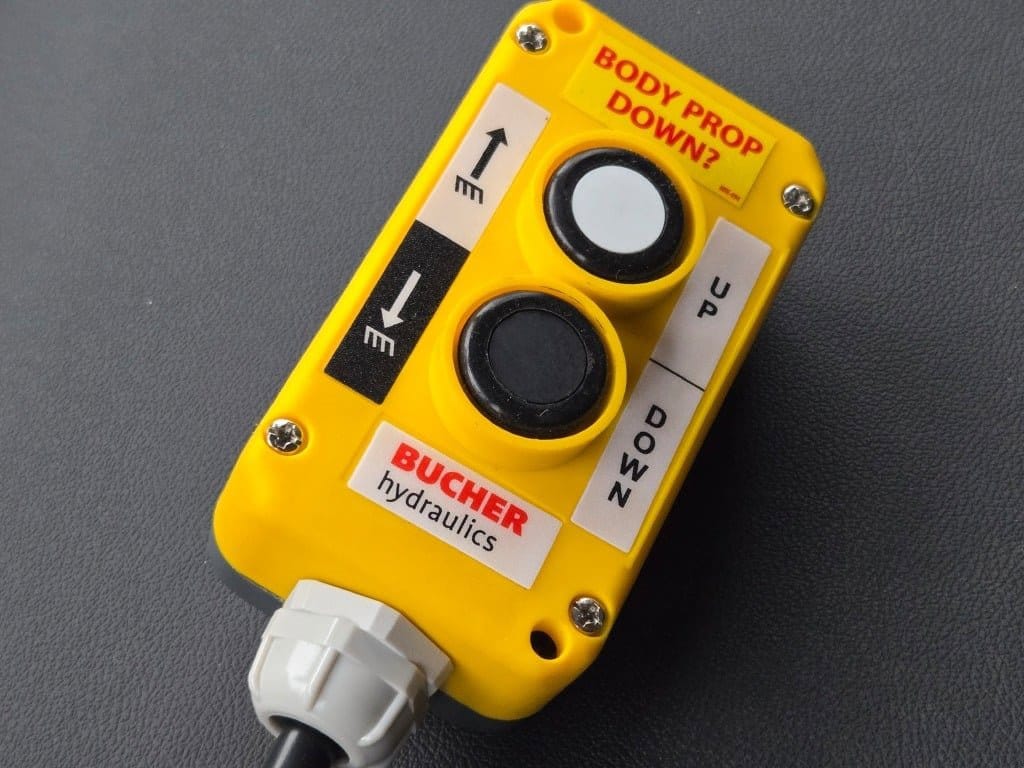 2025 CHEVROLET SILVERADO HD - Image 23