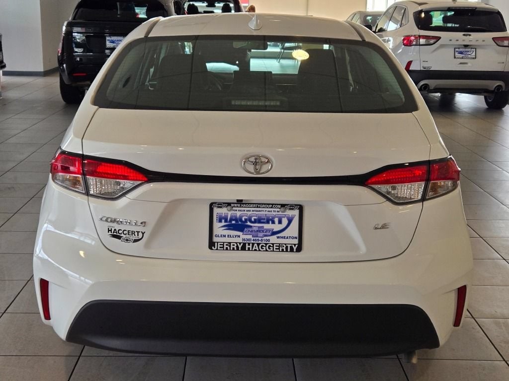 2025 Toyota Corolla LE - Photo 10