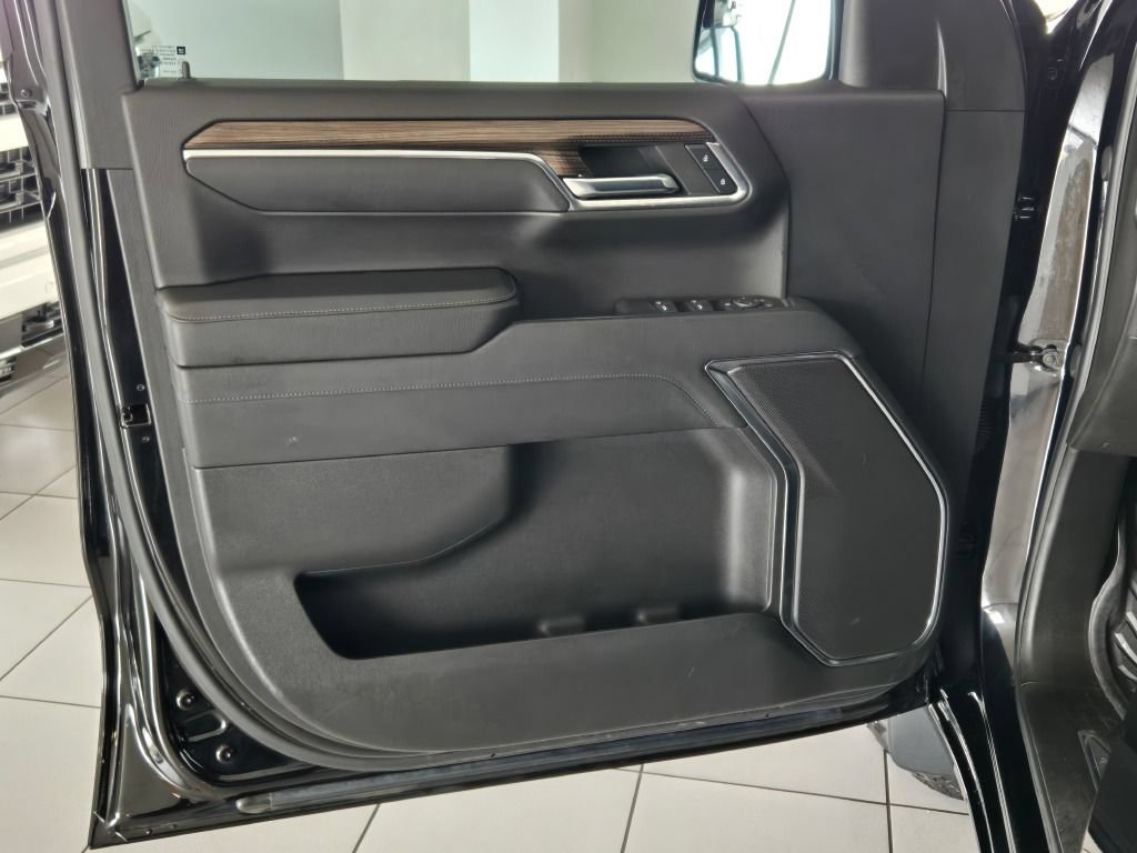 2024 Chevrolet Silverado 1500 RST - Photo 19