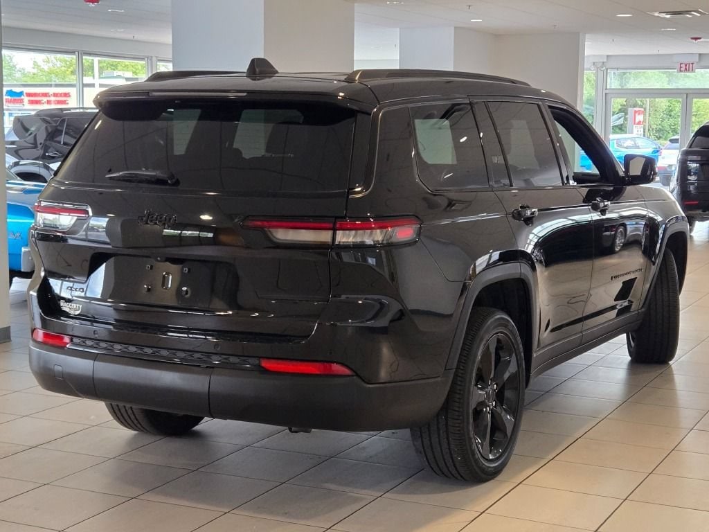 2023 Jeep Grand Cherokee L Altitude - Photo 11
