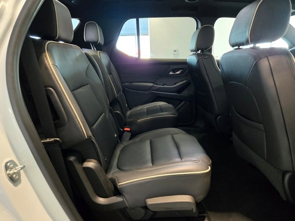2023 CHEVROLET TRAVERSE - Image 9