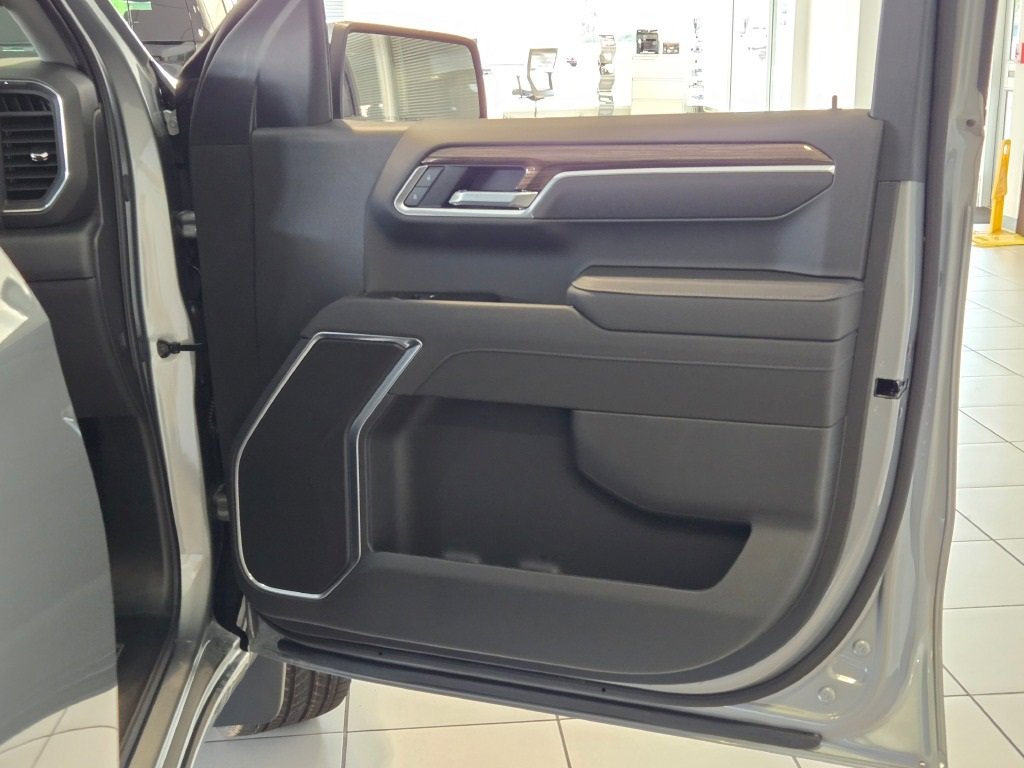 2026 CHEVROLET SILVERADO - Image 4