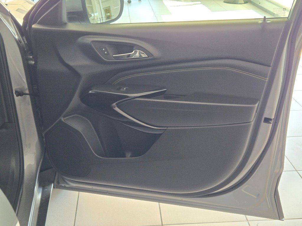 2026 Chevrolet Trax LT - Photo 4