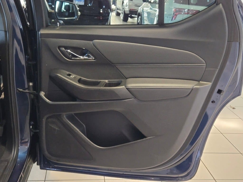 2023 CHEVROLET TRAVERSE - Image 8