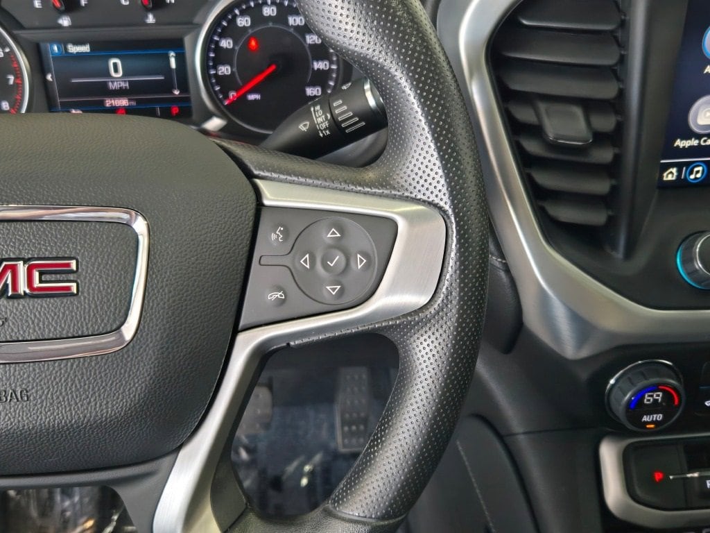 2023 GMC ACADIA - Image 33