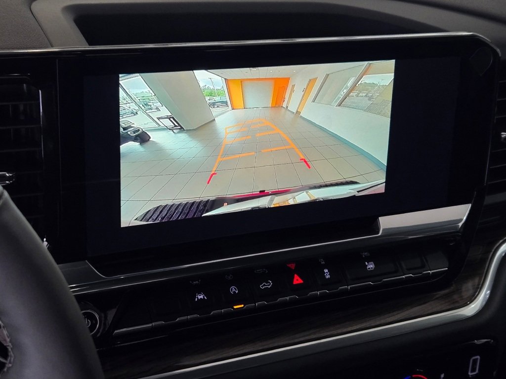 2025 CHEVROLET SILVERADO - Image 25