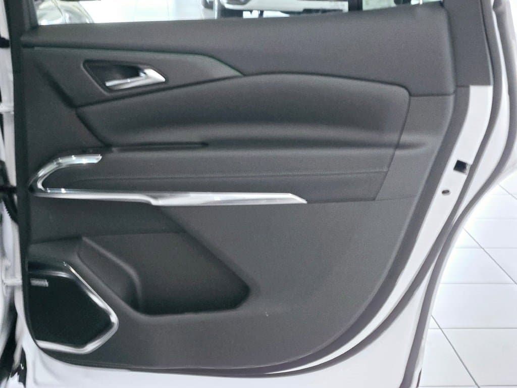 2025 CHEVROLET TRAVERSE - Image 8