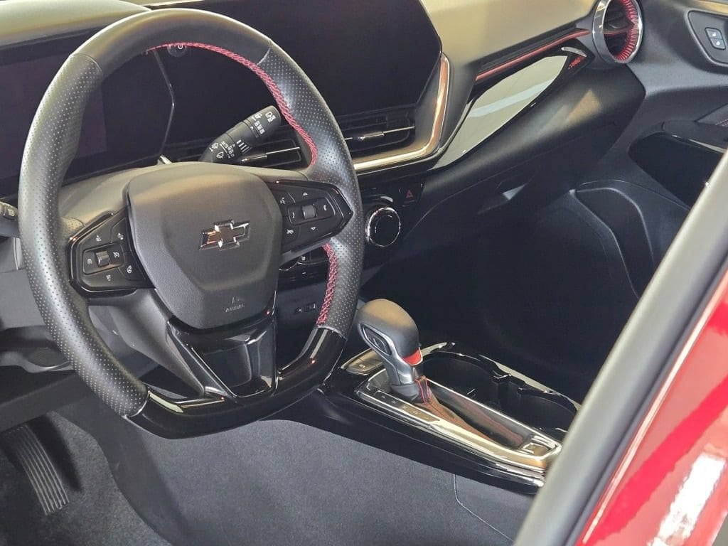 2024 Chevrolet Trax RS - Photo 24