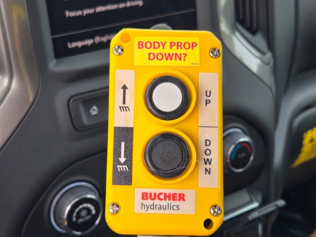 2025 CHEVROLET SILVERADO HD - Image 14