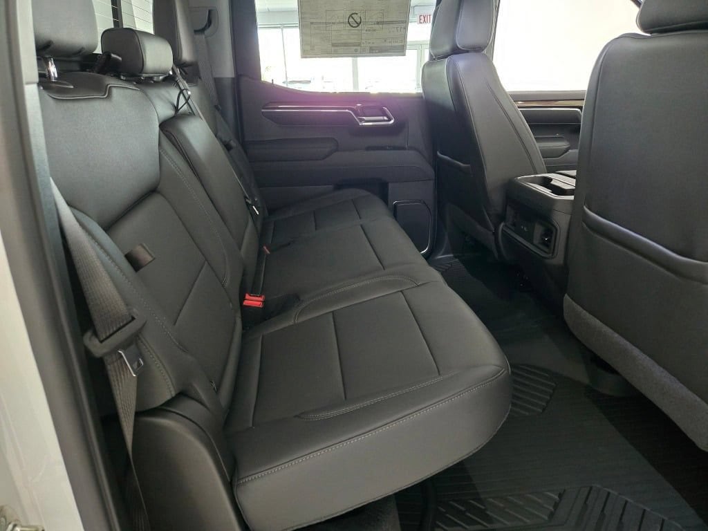 2026 Chevrolet Silverado 1500 LT Trail Boss - Photo 10
