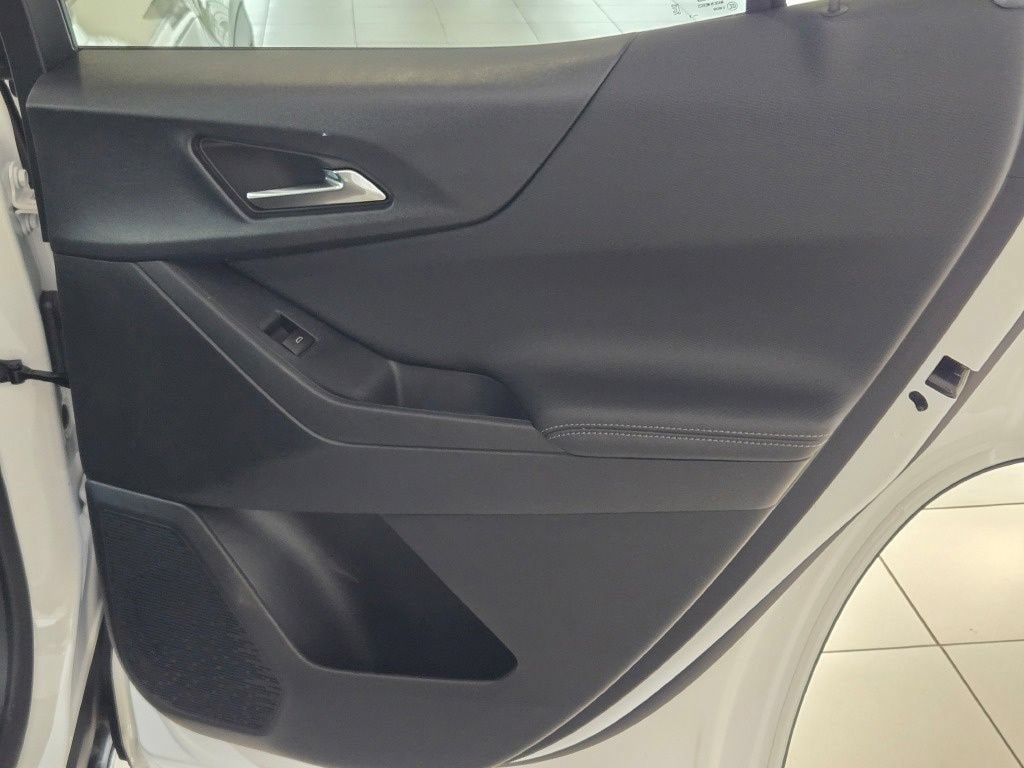 2026 Chevrolet Equinox LT - Photo 9