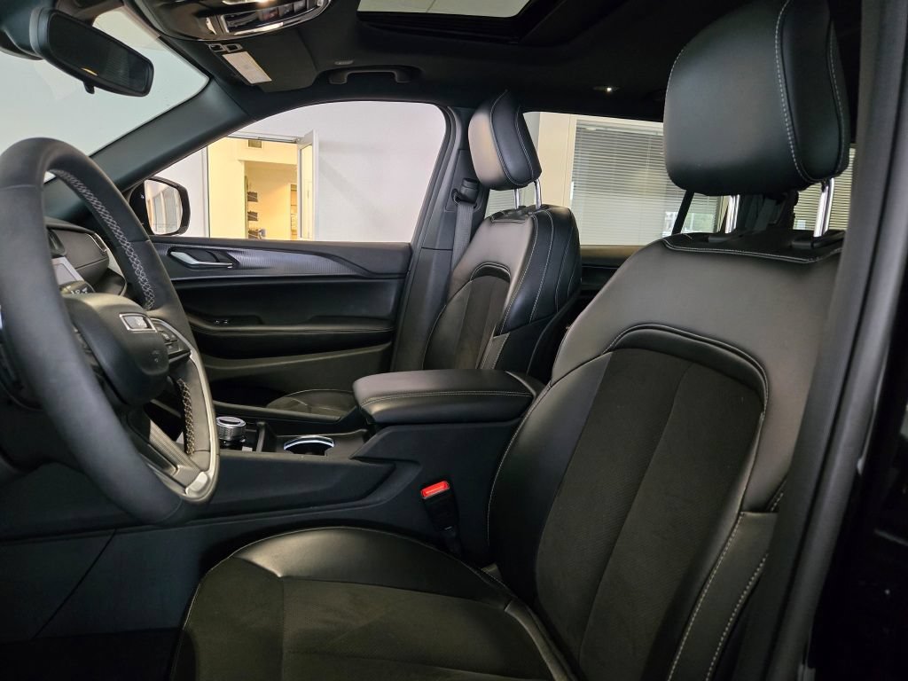 2023 Jeep Grand Cherokee L Altitude - Photo 23