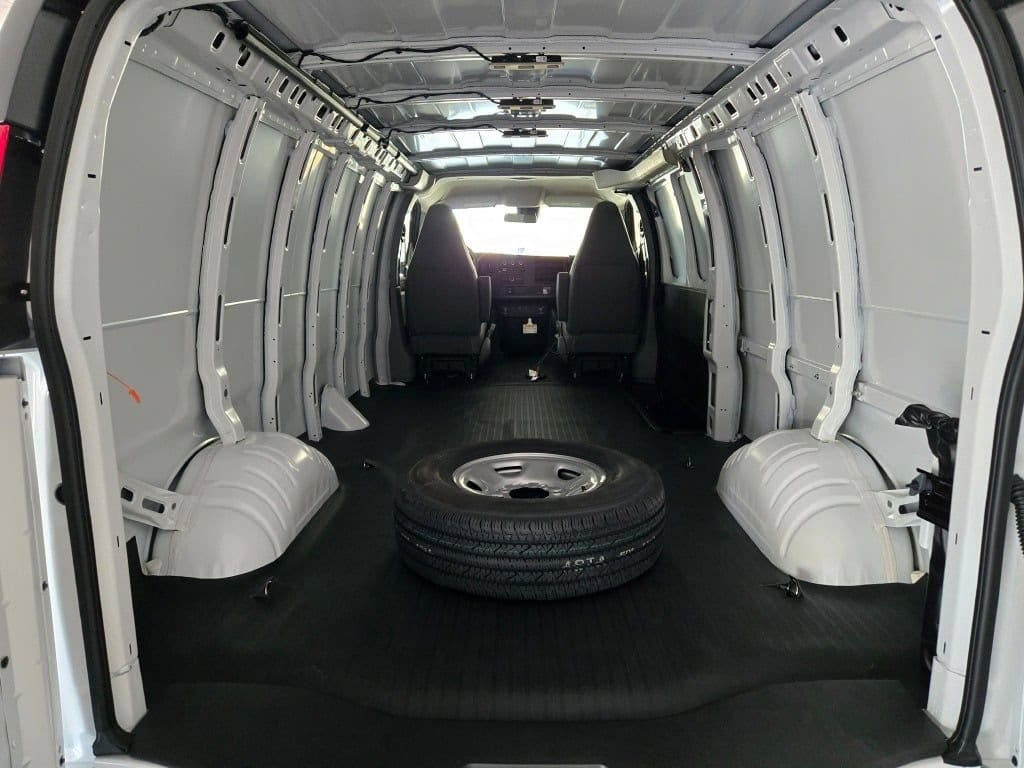 2026 Chevrolet Express Cargo Work Van - Photo 11