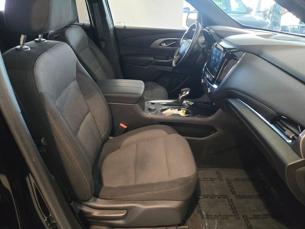 2023 Chevrolet Traverse 1LT - Photo 6