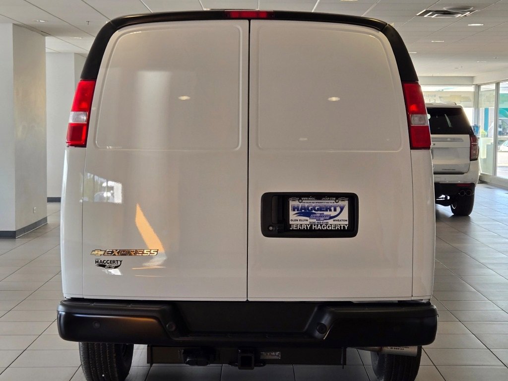 2025 CHEVROLET EXPRESS - Image 9
