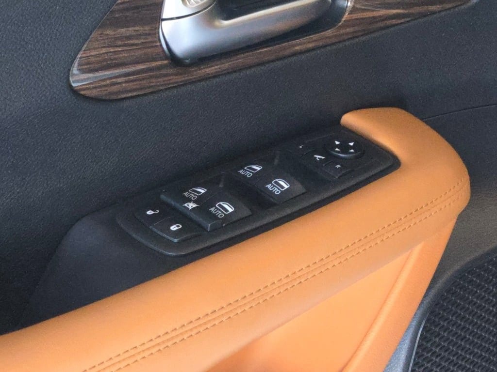 2021 CHRYSLER PACIFICA - Image 23