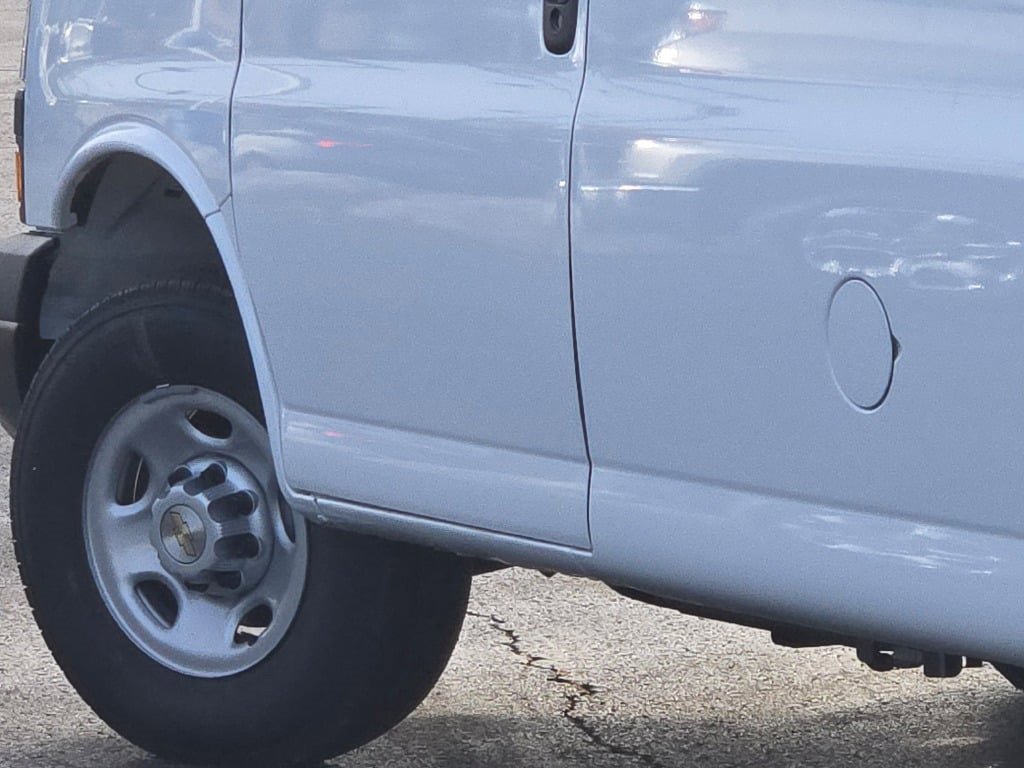 2025 CHEVROLET EXPRESS - Image 12