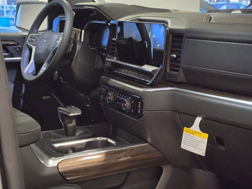 2026 CHEVROLET SILVERADO - Image 6