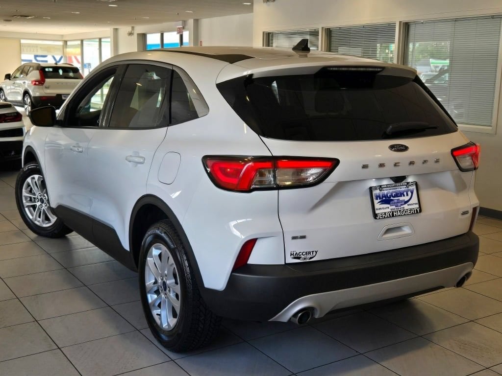 2022 Ford Escape SE - Photo 13