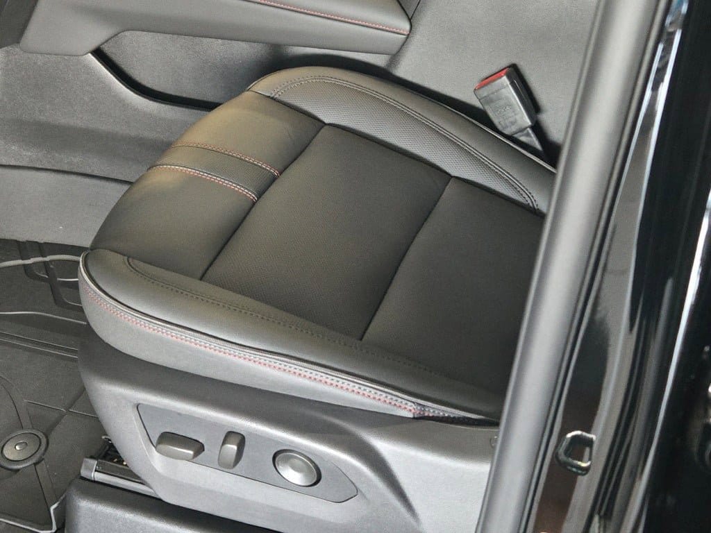 2026 Chevrolet Tahoe RST - Photo 24