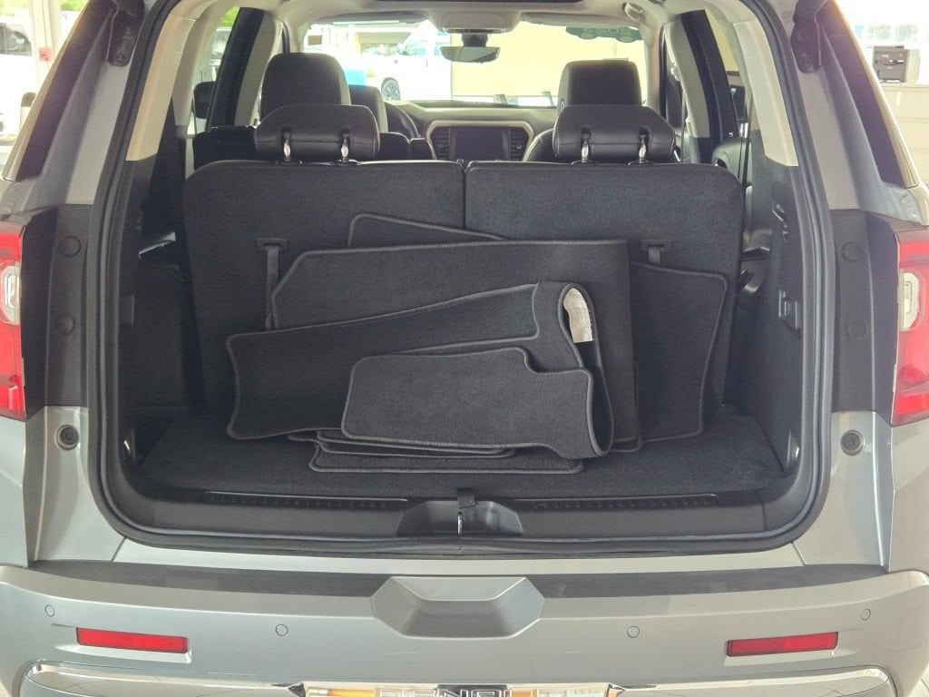 2023 GMC Acadia Denali - Photo 14