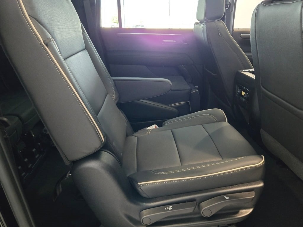 2025 CHEVROLET SUBURBAN - Image 9