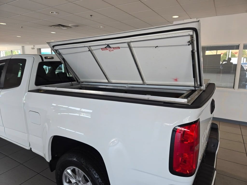 2021 Chevrolet Colorado LT - Photo 16